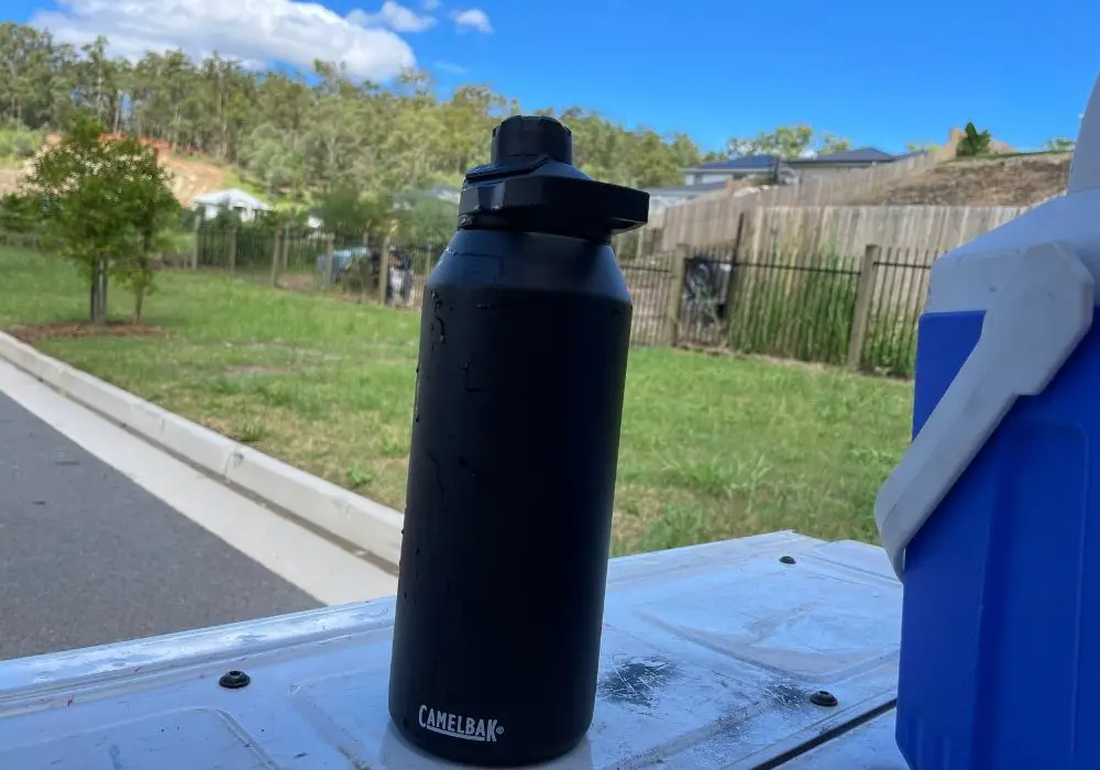 Camelbak vacuumed insulated water bottle