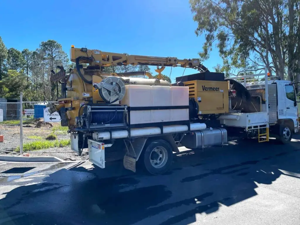 230312 hydro excavation truck on construction project 1