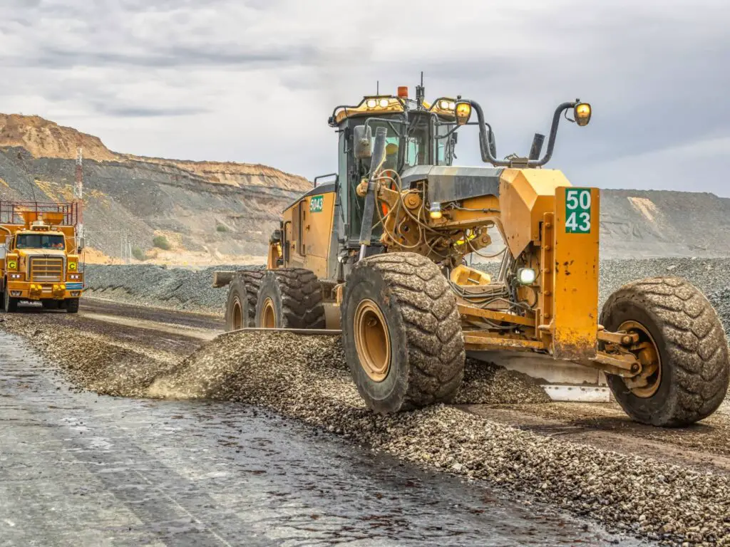 230316 Grader pushing gravel around site